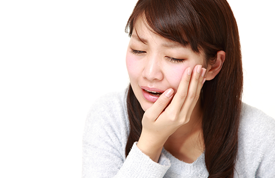 インプラント治療トラブルについて~腫れ・違和感~