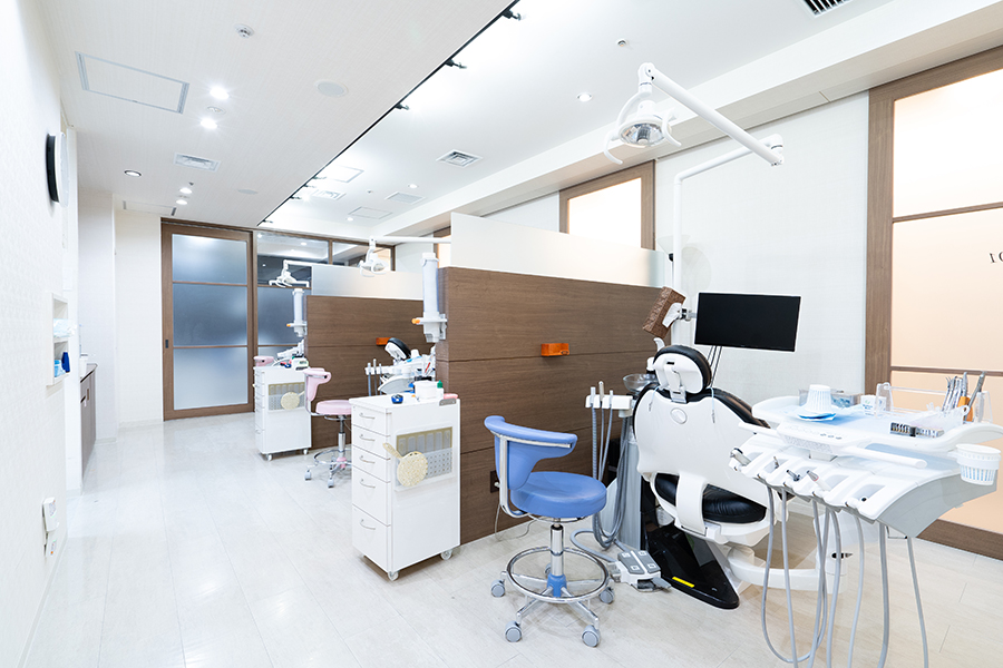 矯正治療を専門とする名古屋英直結の歯科医院ルーセント歯科・矯正歯科